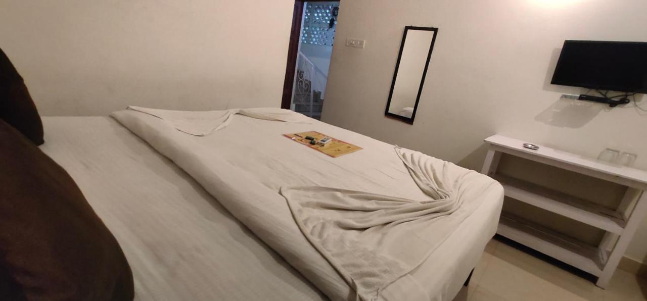 Rj14 Accommodations At Baga Beach 外观 照片