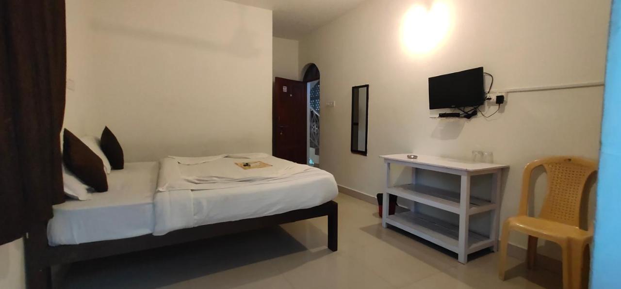 Rj14 Accommodations At Baga Beach 外观 照片