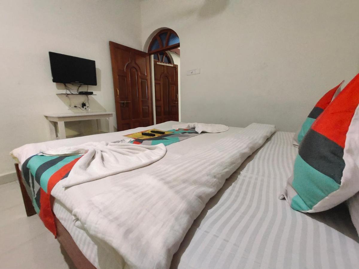Rj14 Accommodations At Baga Beach 外观 照片