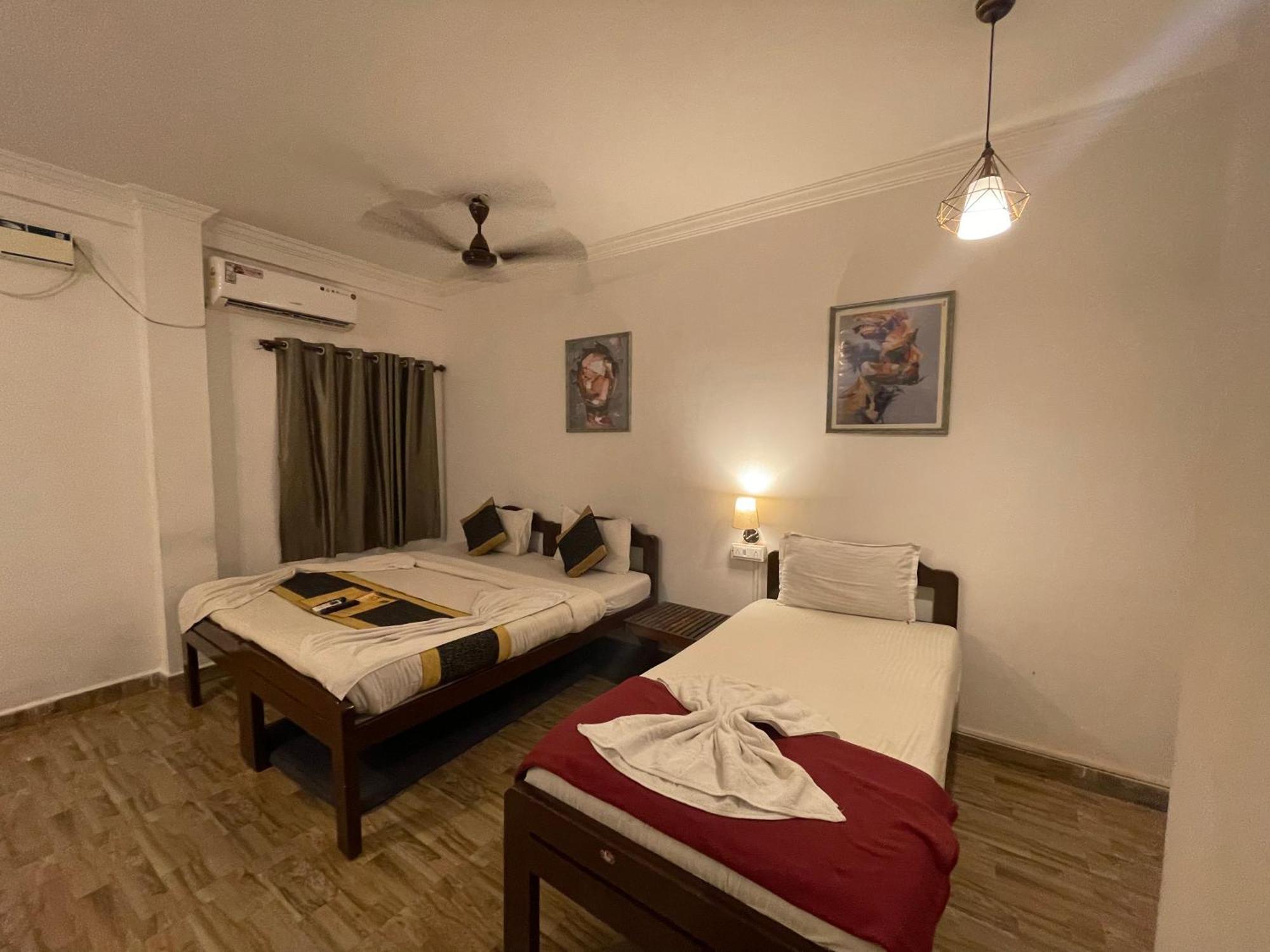Rj14 Accommodations At Baga Beach 外观 照片