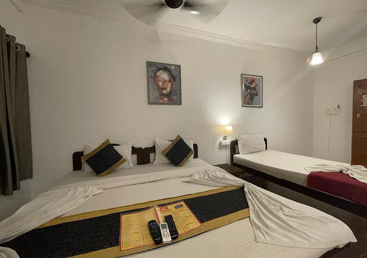 Rj14 Accommodations At Baga Beach 外观 照片